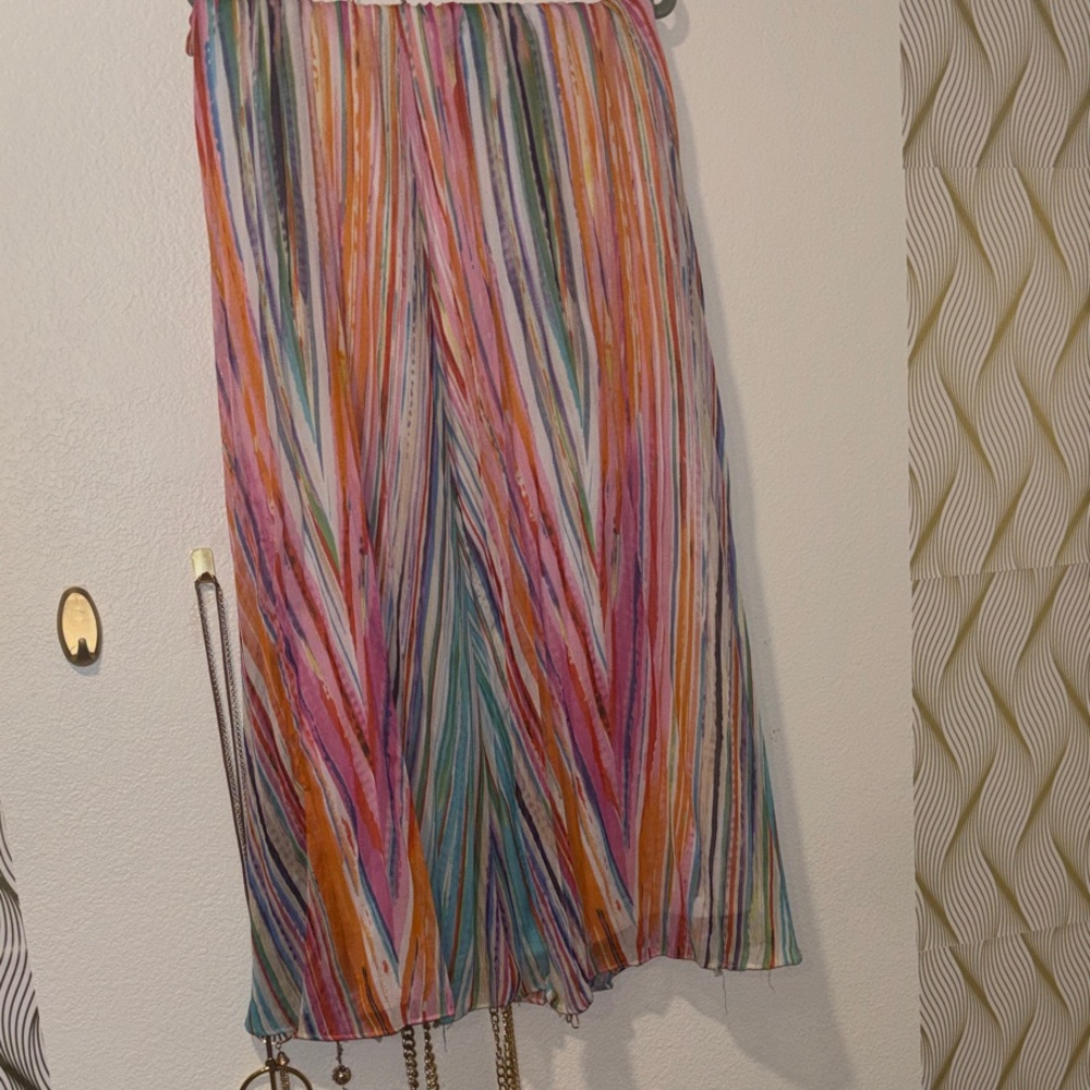 Color Me Maxi - Picture 3 of 3